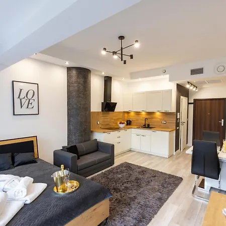 아파트 Champion Hanza Tower, Apartament Nr 612 슈체친