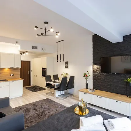 Champion Hanza Tower, Apartament Nr 612 아파트 슈체친